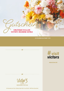 Ein großer Blumenstrauß mit bunten Blumen in zarten Frühlingsfarben.