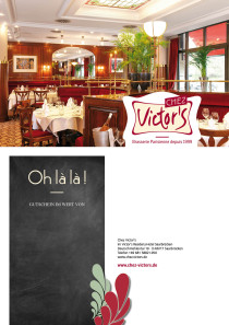 Das edle Restaurant mit seinen Tischen und Sitzgruppen.